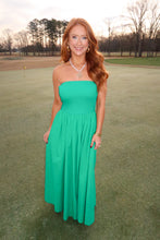 Load image into Gallery viewer, Bella Strapless Flowy Midi Dress-Green