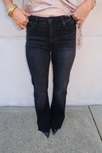Load image into Gallery viewer, York High Rise Flare Jean-Black