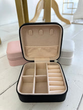 Load image into Gallery viewer, Travel Jewelry Box