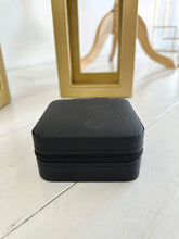 Load image into Gallery viewer, Travel Jewelry Box