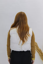 Load image into Gallery viewer, Come Closer Puffer Vest- Cream
