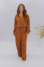 Load image into Gallery viewer, Avery Satin Set Top- Rust