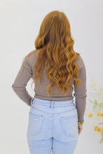 Load image into Gallery viewer, Scalloped Ribbed Top- Coco