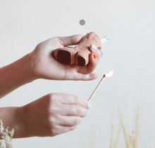 Load image into Gallery viewer, Cowboy Boot Match Holder - White