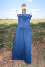 Load image into Gallery viewer, Heartland Strapless Denim Midi Dress