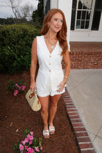 Load image into Gallery viewer, Simply Linen Shorts- White

