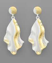 Load image into Gallery viewer, Wavy Drop Earrings
