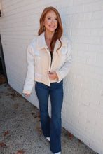 Load image into Gallery viewer, Tori Reversible Suede Sherpa Mixed Jacket
