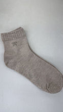 Load image into Gallery viewer, Bow Socks
