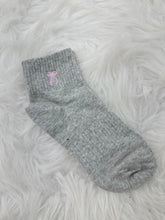 Load image into Gallery viewer, Bow Socks
