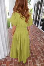 Load image into Gallery viewer, Eden Sleeve Flare Midi Dress- Lime
