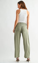 Load image into Gallery viewer, Stretch Twill Comfort Barrel Pant- Soft Olive
