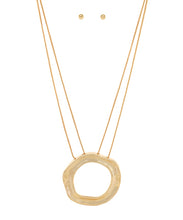 Load image into Gallery viewer, Hammered O Necklace
