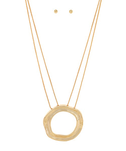 Hammered O Necklace