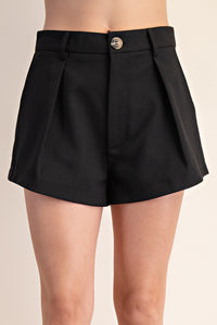 Linnie Pleated Shorts- Black
