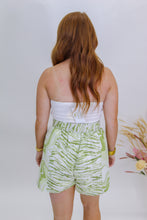 Load image into Gallery viewer, Pistachio Printed Belted Shorts
