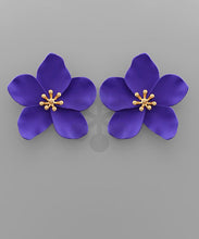 Load image into Gallery viewer, Color Flower Earrings
