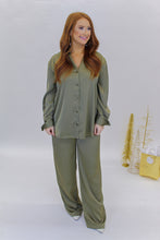 Load image into Gallery viewer, In Office Satin Button Up-Olive
