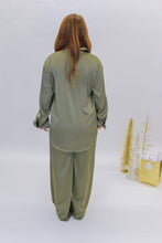 Load image into Gallery viewer, In Office Satin Button Up-Olive
