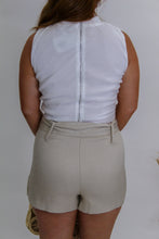 Load image into Gallery viewer, Weekend Muse Belted Skort- Taupe
