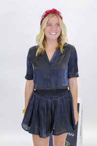 Exceptional Cropped Button Down Shirt- Black