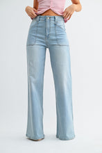 Load image into Gallery viewer, Patch Pocket Wide Leg Flare
