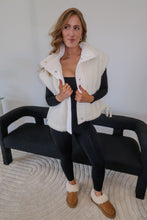 Load image into Gallery viewer, BF Cozy Sherpa Vest Jacket- White
