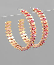 Load image into Gallery viewer, Tired Cylinder Textured Metal Hoops
