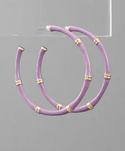 Load image into Gallery viewer, Epoxy Bamboo Hoops
