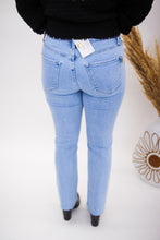 Load image into Gallery viewer, Mid Rise Straight Leg Jeans- Light Wash
