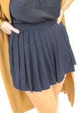 Load image into Gallery viewer, Ginny Pleaded Skort- Black
