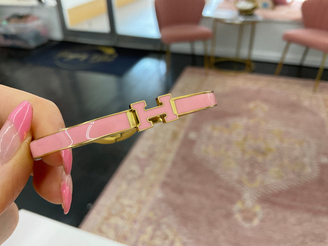 H Thin Clasp Bracket