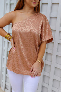 Lila One Shoulder Leopard Blouse- Walmut