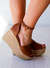 Load image into Gallery viewer, Lilly Espadrille Platform Wedge-Tan
